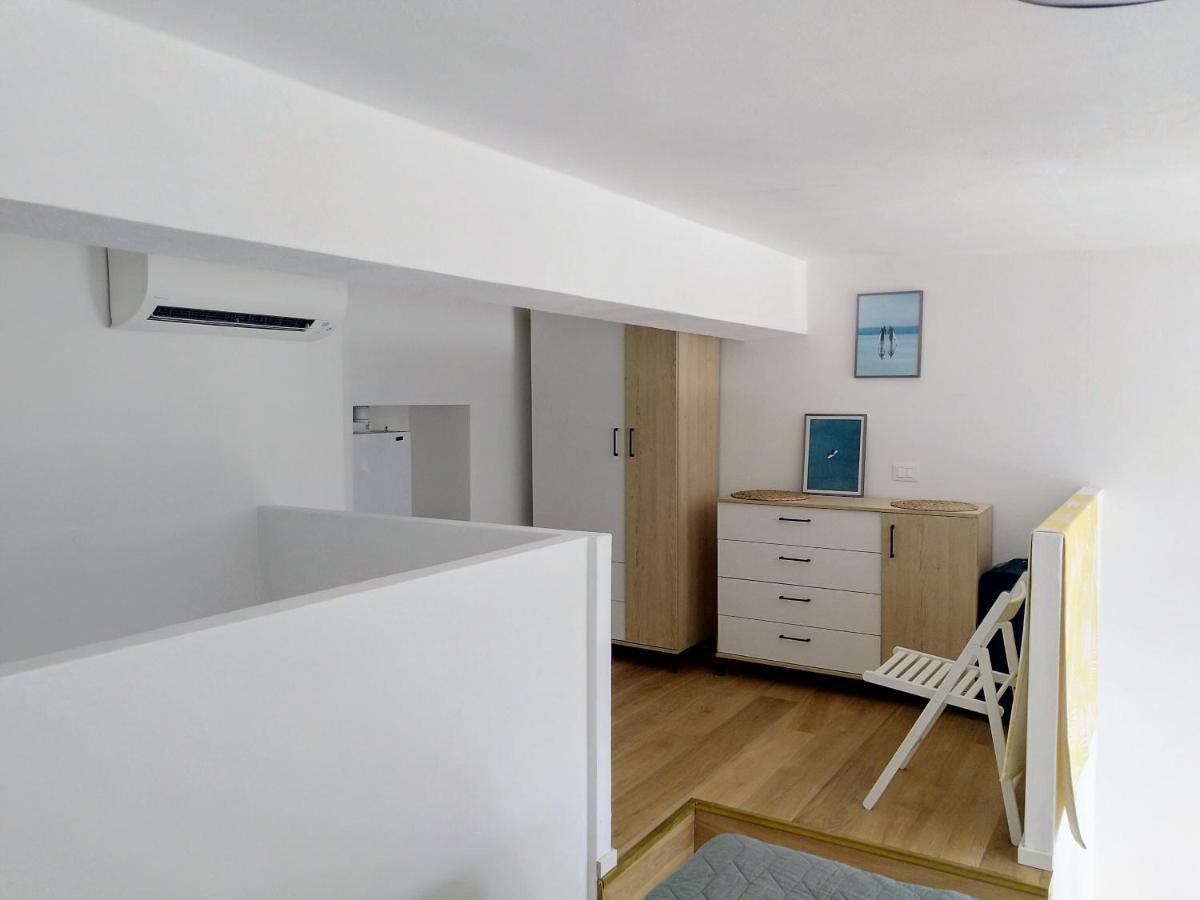Apartamento Mini Loft Lido With Own Sunny & Private Garden Lido de Venecia Exterior foto